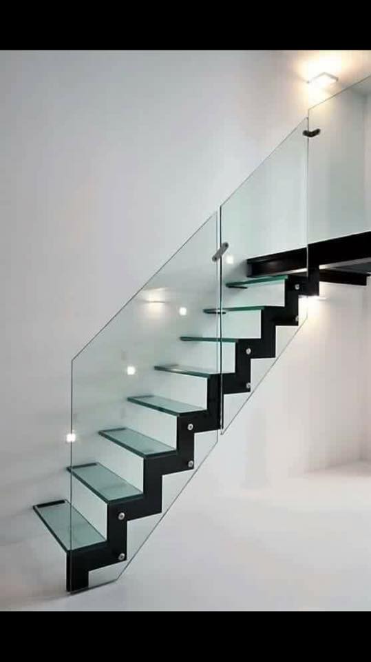Persivent escaleras con cristales